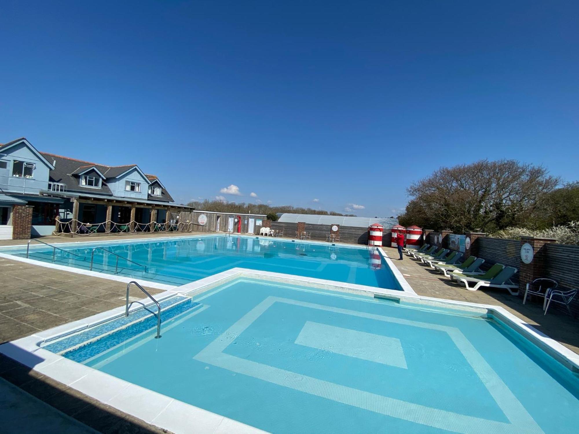 Whitecliff Bay Holiday Park - Most Popular Location Near Pools, Clubs And Beach Bembridge Exterior foto